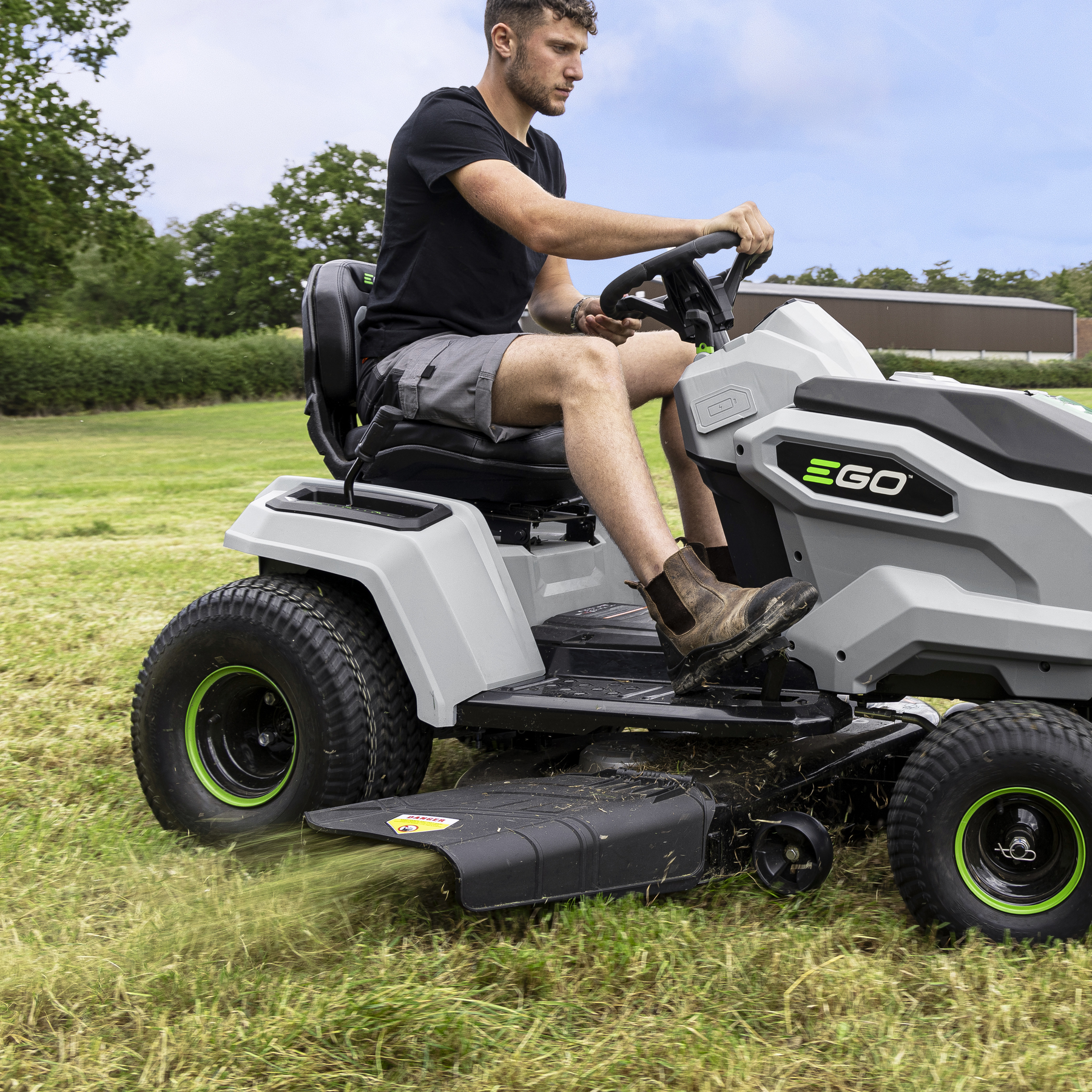 EGO Power+ Aufsitzmäher